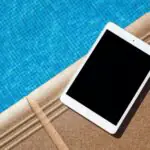 nubia Pad 3D tablet with a 3D object displayed on its screen